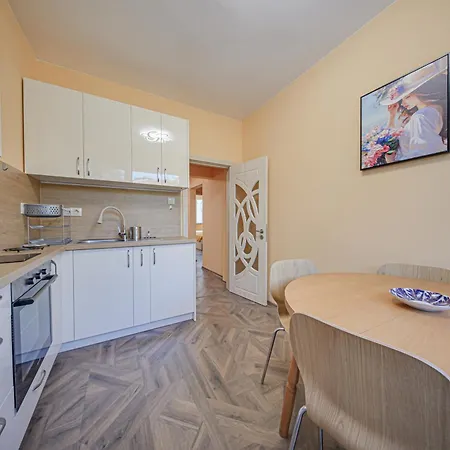 Apartment Oranssi Sunset - Free Parking Sofia