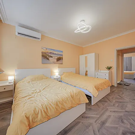 Apartment Oranssi Sunset - Free Parking Sofia