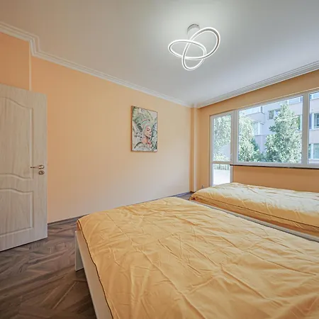 Apartment Oranssi Sunset - Free Parking