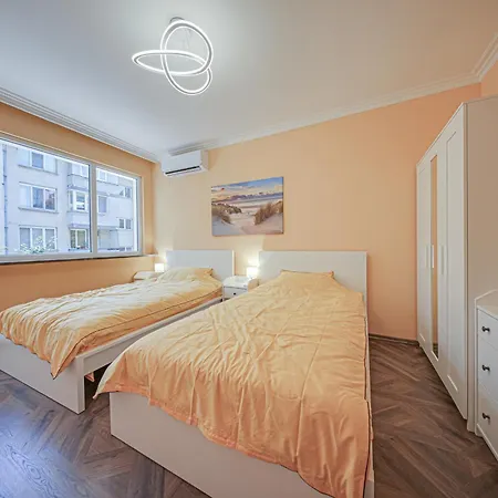 Oranssi Sunset - Free Parking Apartament