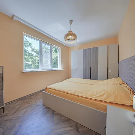 Oranssi Sunset - Free Parking Apartament